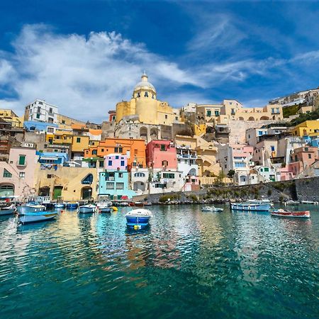 De Lamartine A Marina Di Corricella Прочида Екстериор снимка
